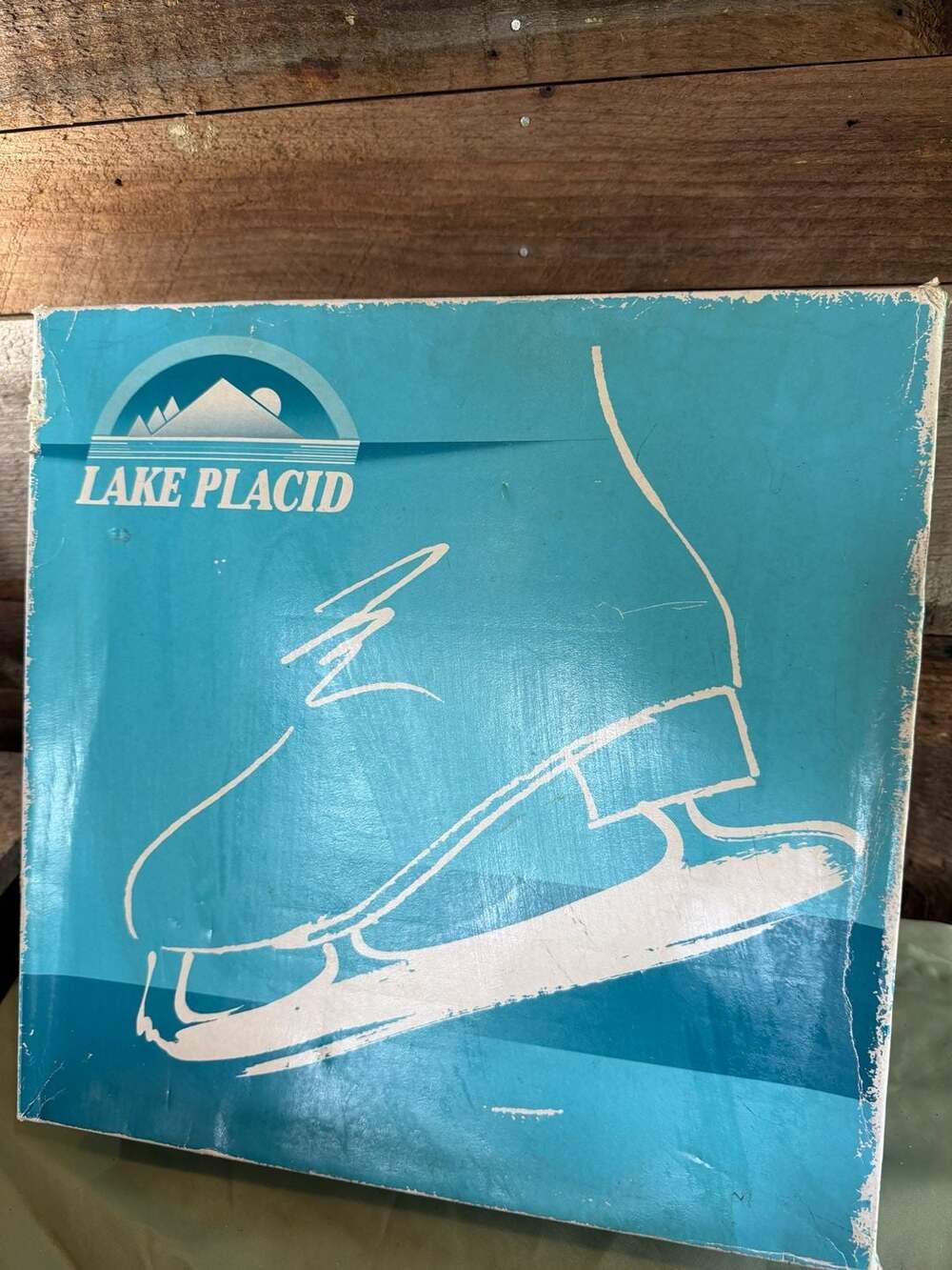 Vintage Lake Placid Model 691 Women's White Leather Figure Skates Size 9
